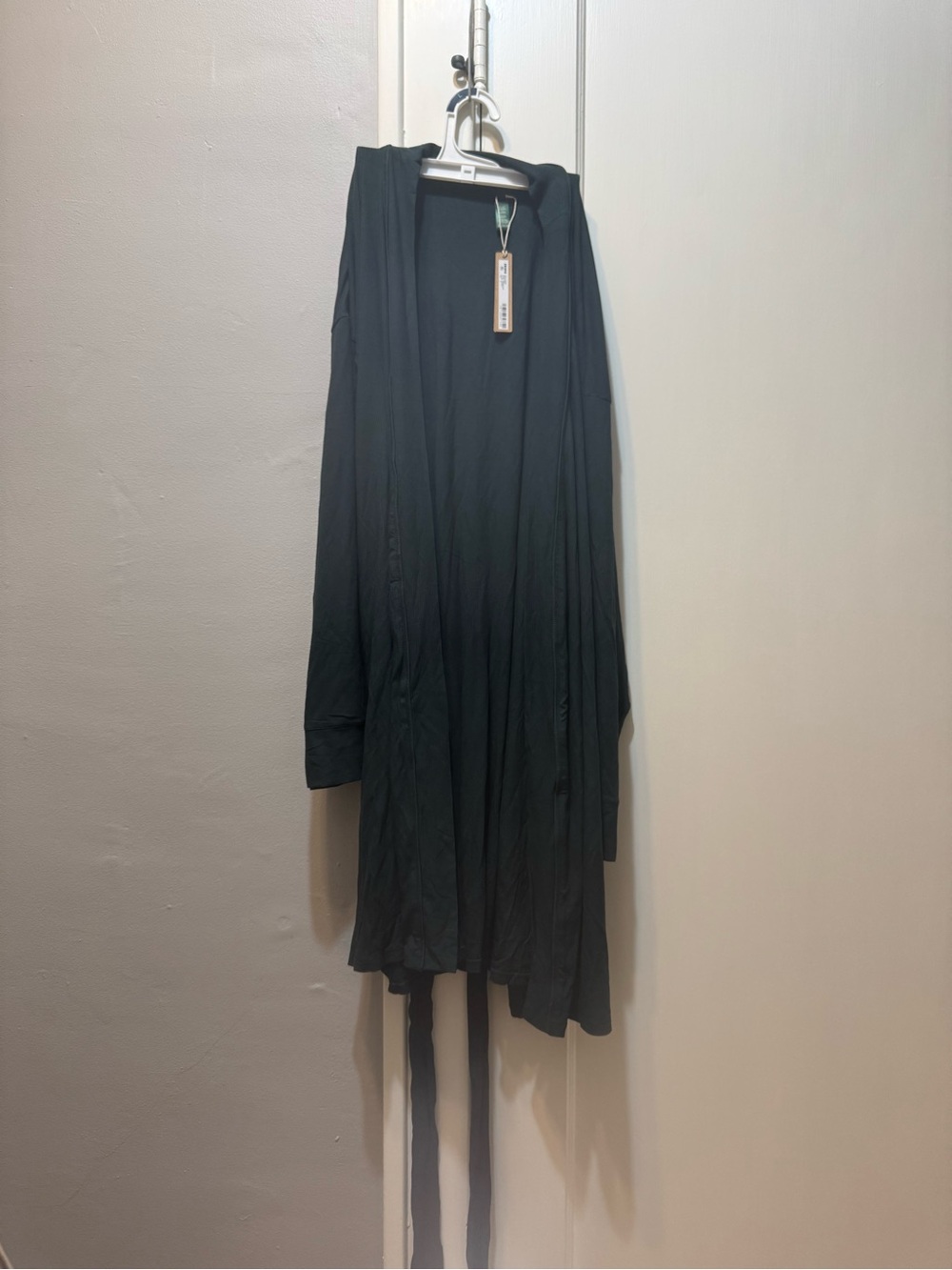 Skims soft lounge short robe in Cypress - Picture 3 of 3